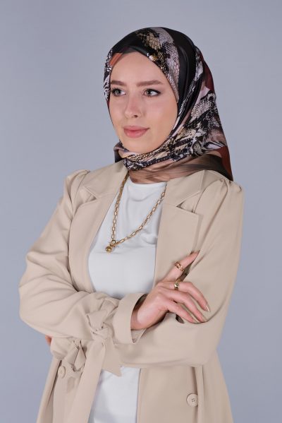 6100 إيشارب الفينا منقوش - أسود