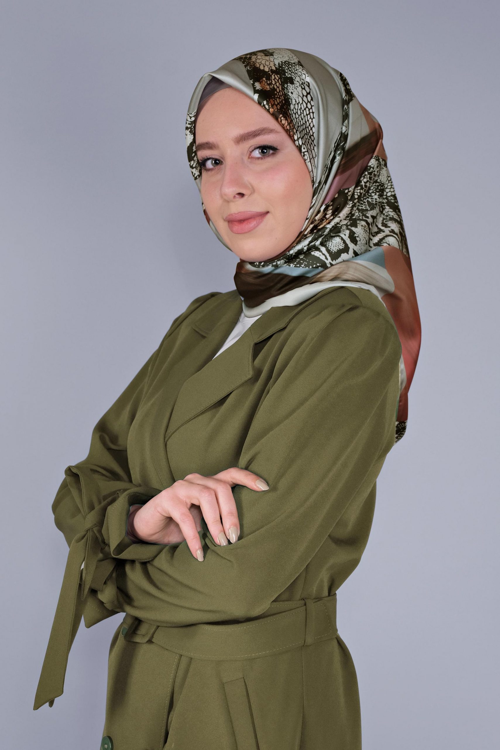 6100 إيشارب الفينا منقوش - المنك