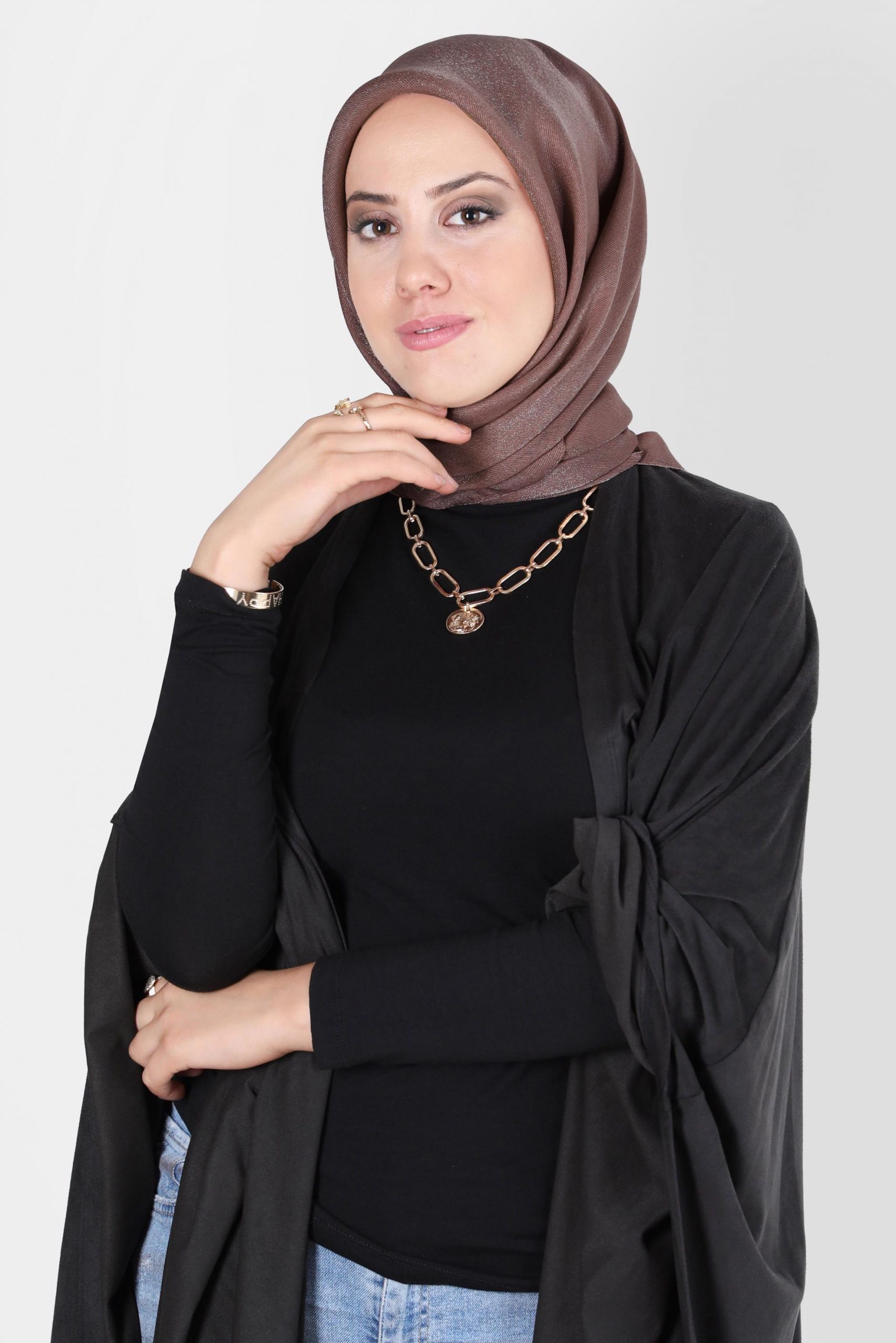 8127 إيشارب الفينا مع لمعة - المنك وزهر