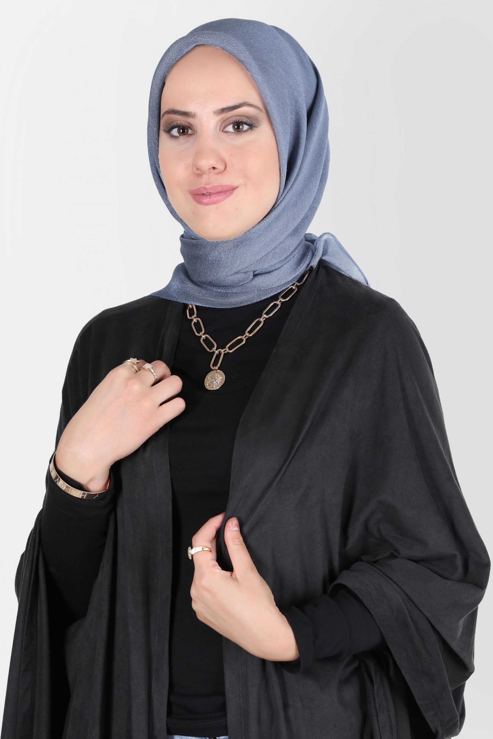 8127 إيشارب الفينا مع لمعة - نيلي فاتح