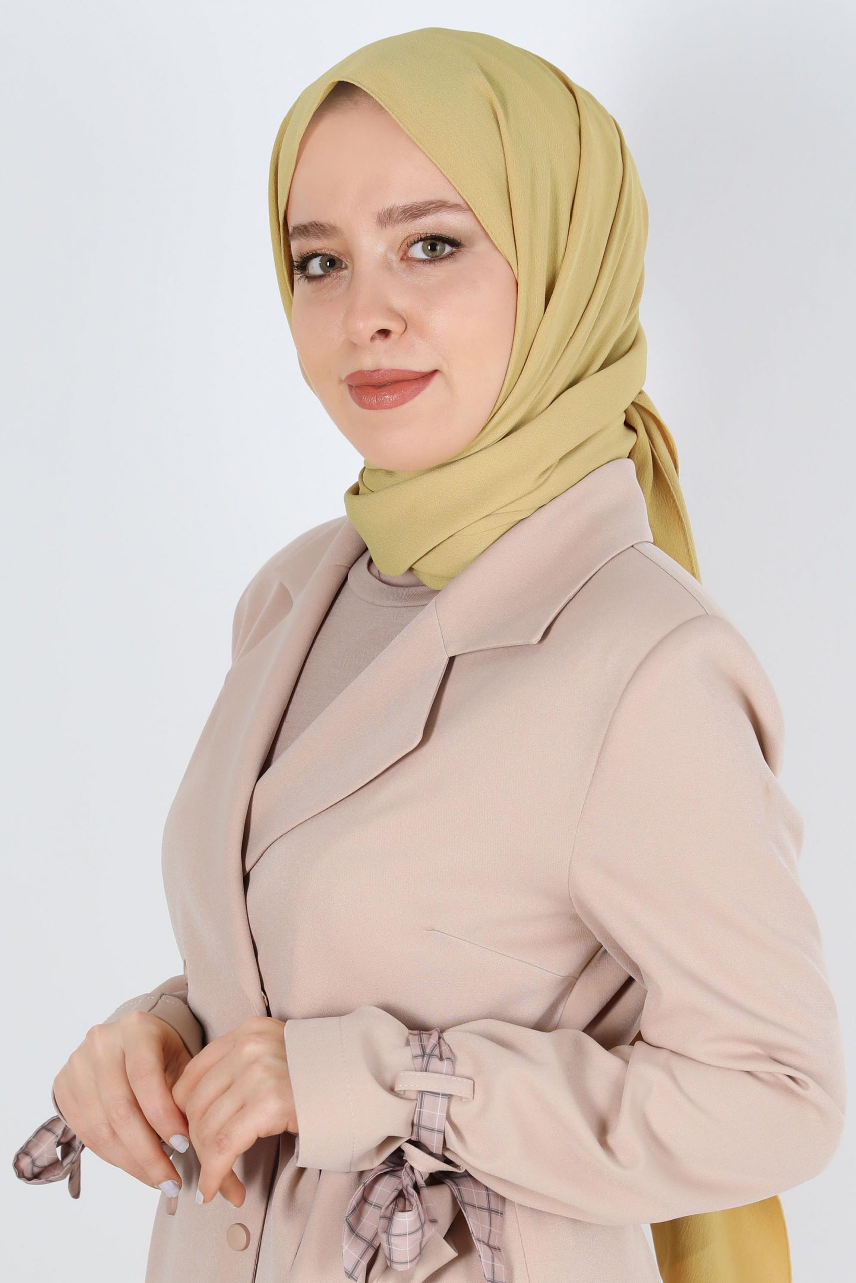 8110 شال الفينا - أصفر داكن