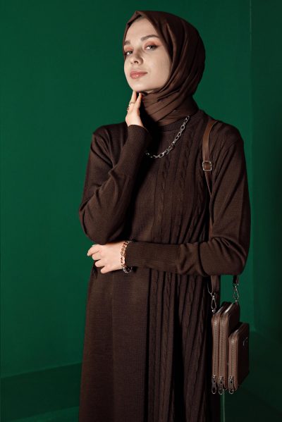 43201 فستان صوف الفينا منقوش 40/48 بني