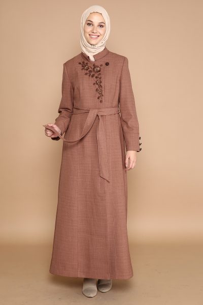 10652 جلباب الفينا أزرار مخفية مع تطريز 40/48 كاميل داكن