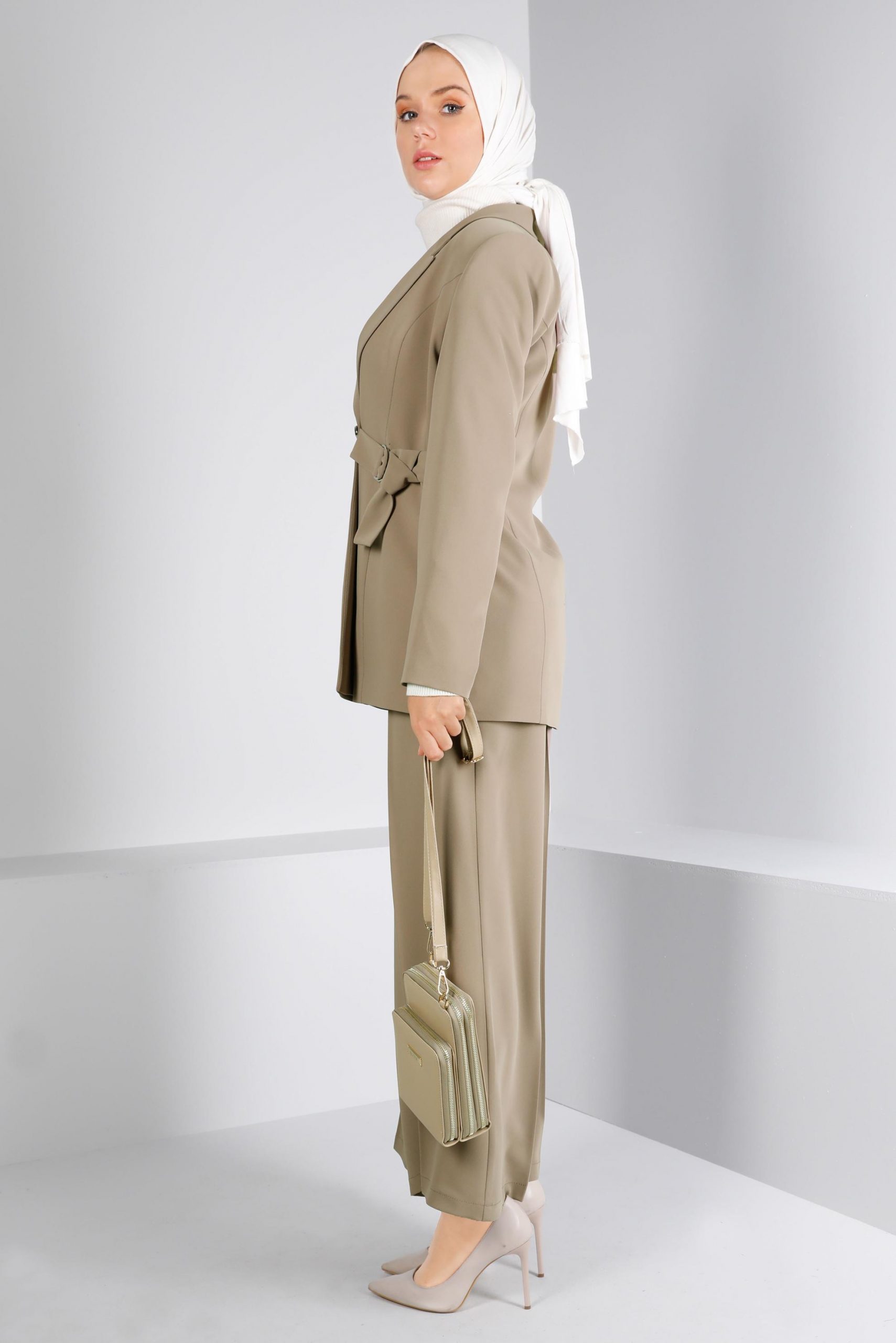 30309 طقم الفينا قطعتين مربوط من الجانب 38/46 كاميل - الصورة 2