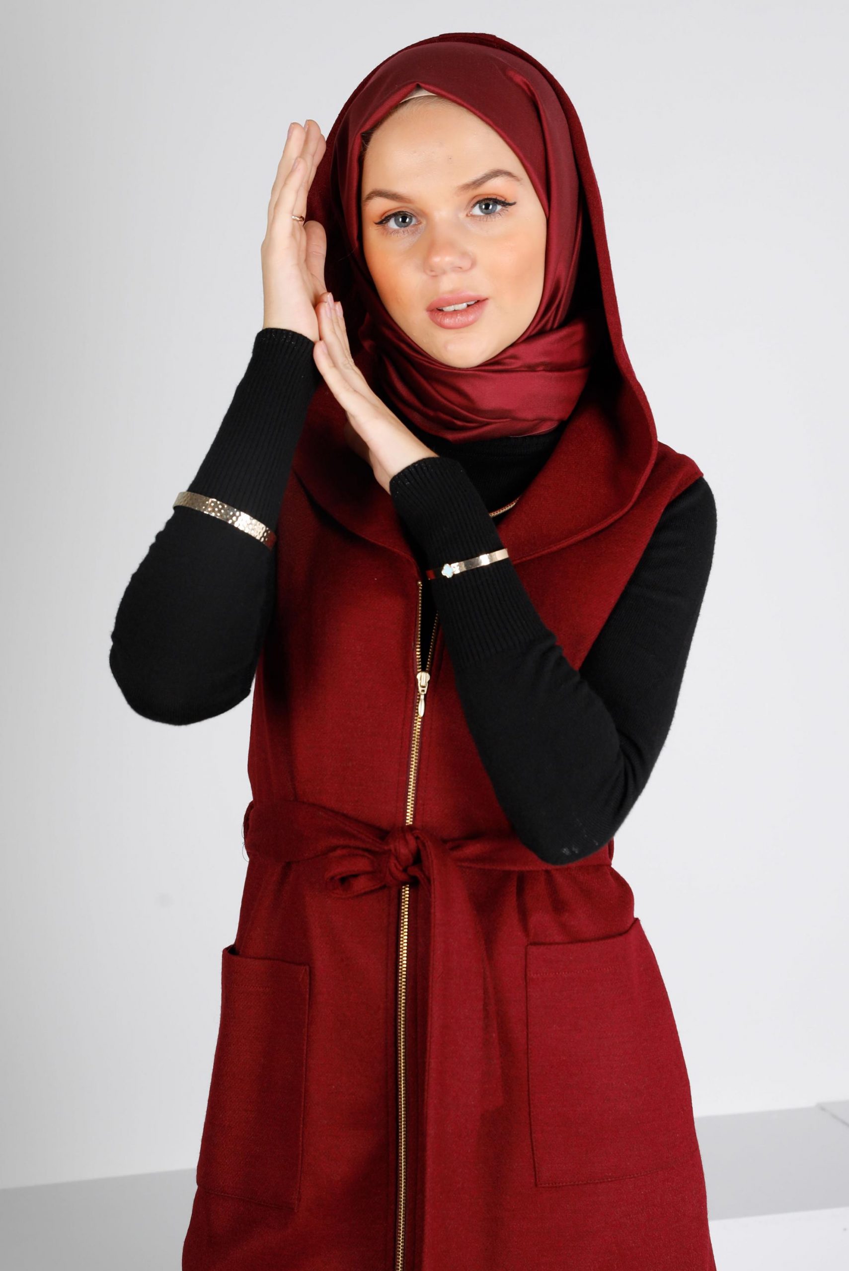 43432 فست الفينا مصوّف سحاب مع حزام 38/46 خمري