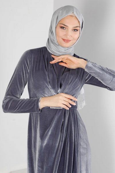 50282 فستان الفينا مخمل مع حزام 38/44 فضي